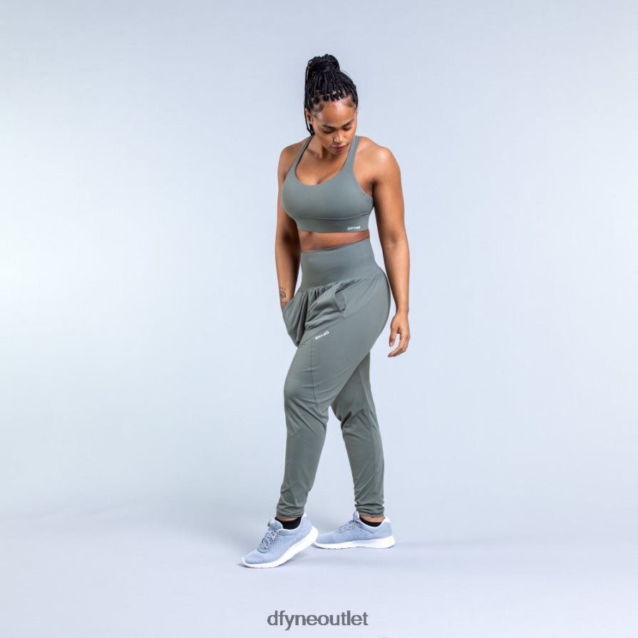 Dfyne statki zieleń mchu Zwężane joggery Origin Harem 3 JFL26T101