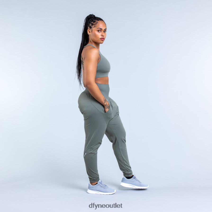 Dfyne statki zieleń mchu Zwężane joggery Origin Harem 3 JFL26T101